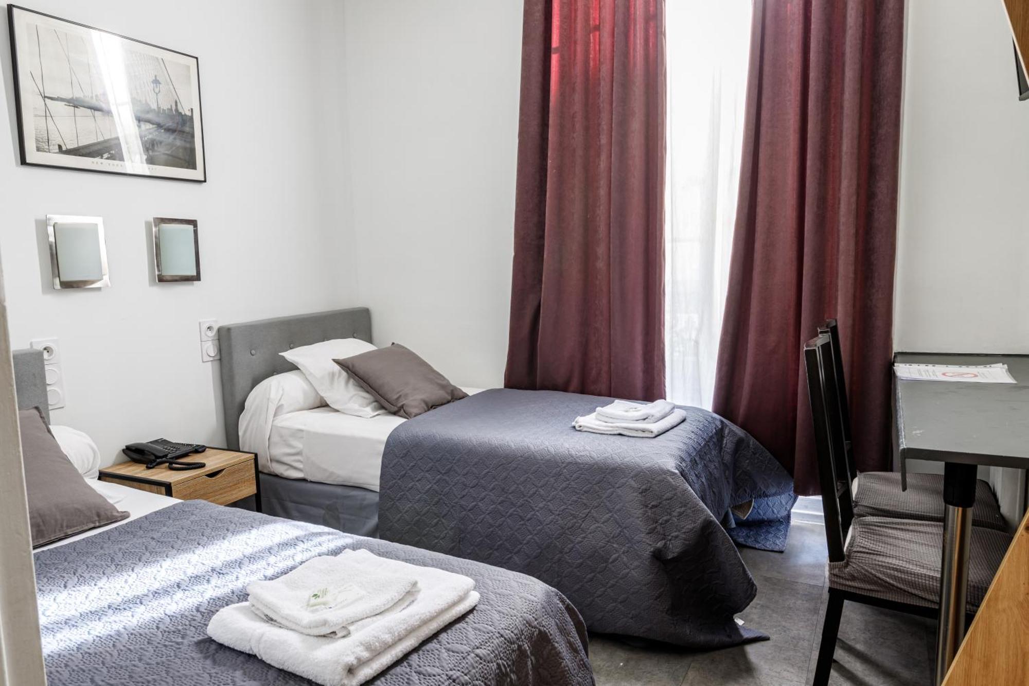 Hotel Du Dauphiné Lione Esterno foto